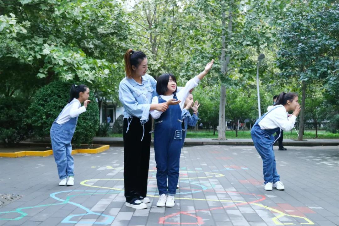 1601459890631876.jpg